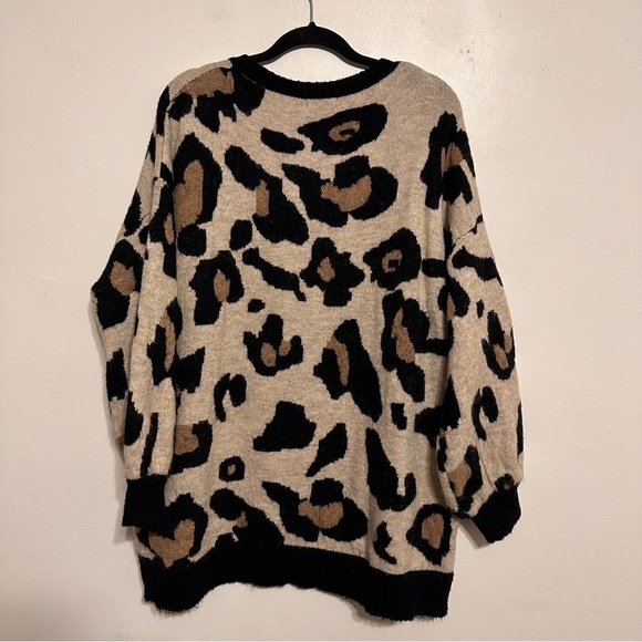 Entro Oversized Leopard Cheetah Balloon Sleeve Sweater Size XL - Picture 5 of 5